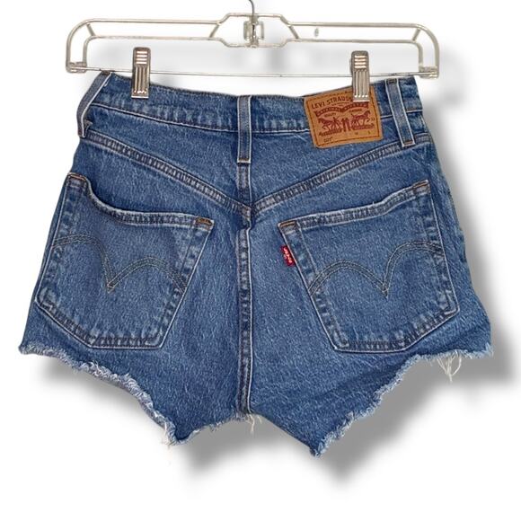 Levi’s 501 button fly cut off distressed denim shorts - Picture 2 of 7